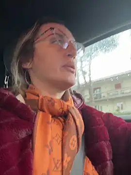 casalinga88 online show from December 19, 9:49 am