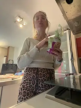 casalinga88 online show from February 26, 12:26 pm