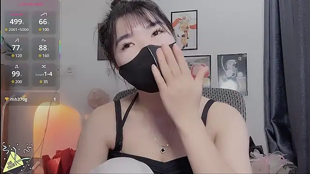 Berrysweet 68 online show from March 9, 2:21 pm