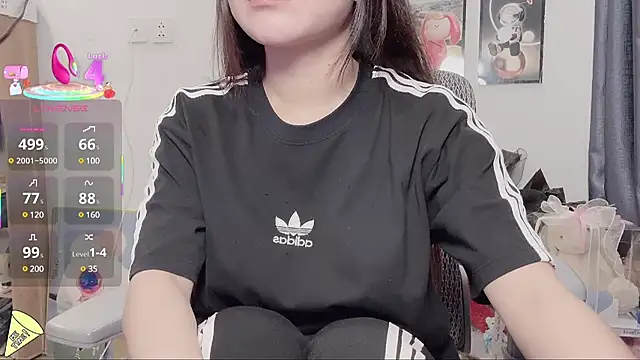 Berrysweet 68 online show from March 20, 9:35 pm