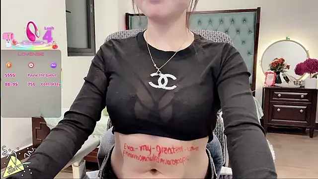 Berrysweet 68 online show from November 3, 3:35 pm