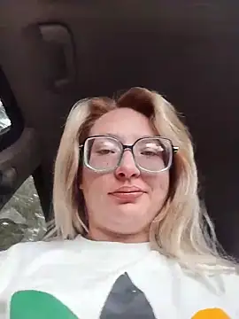 Snapshot of xWhoreAbleX_Pika chatting on December 2, 4:24 pm xWhoreAbleX Pika online show from December 2, 4:24 pm