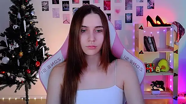 AliceCharmy online show from December 16, 1:32 pm