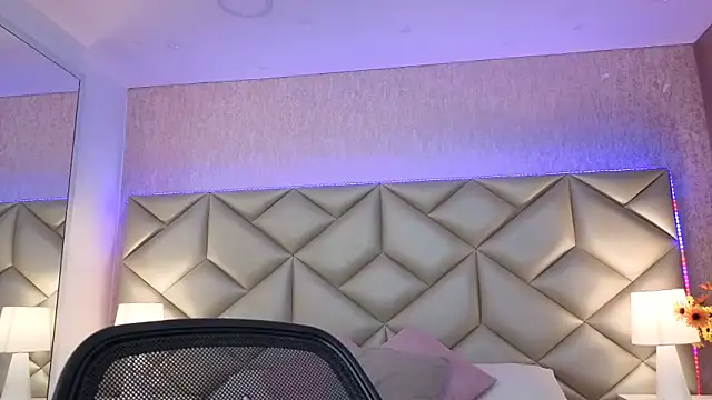 Brenda Garcia online show from September 21, 12:07 pm