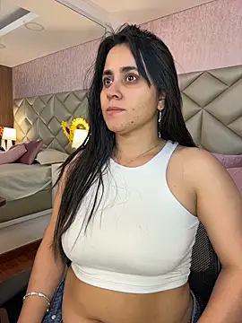 Brenda Garcia online show from November 30, 12:09 pm