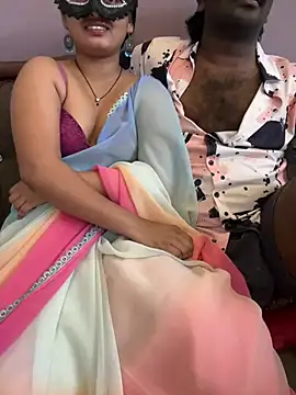 Snapshot of Magical-Couple-telugu chatting on February 28, 6:09 pm Magical-Couple-telugu online show from February 28, 6:09 pm