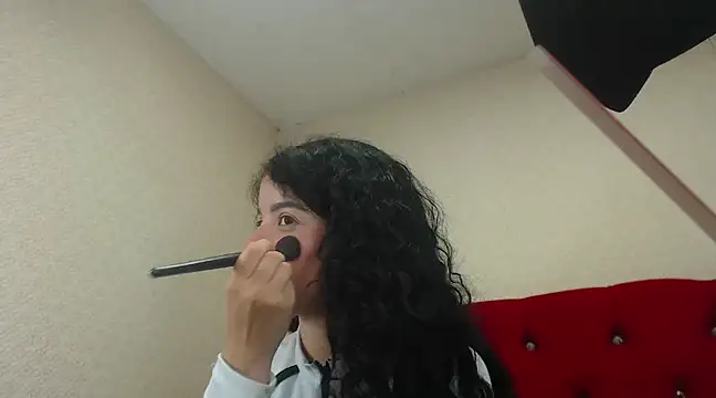 EmmaCowperr online show from February 5, 12:27 pm