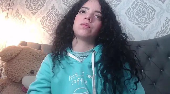 EmmaCowperr online show from February 23, 5:39 pm