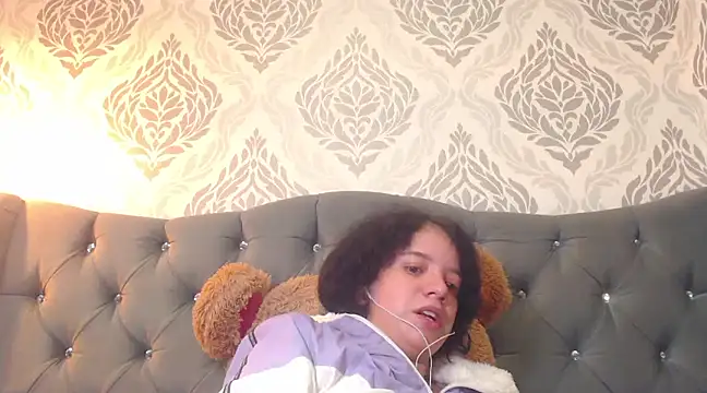 EmmaCowperr online show from February 27, 3:59 pm