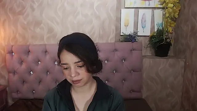 EmmaCowperr online show from January 15, 5:12 am