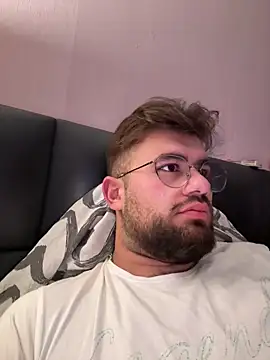 Snapshot of yxssxn24403 chatting on October 10, 3:05 am yxssxn24403 online show from October 10, 3:05 am