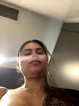 Snapshot of melanny10 chatting on December 4, 12:25 pm melanny10 online show from December 4, 12:25 pm