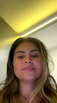 Snapshot of melanny10 chatting on December 7, 3:41 pm melanny10 online show from December 7, 3:41 pm