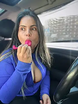 Snapshot of melanny10 chatting on January 15, 2:10 pm melanny10 online show from January 15, 2:10 pm