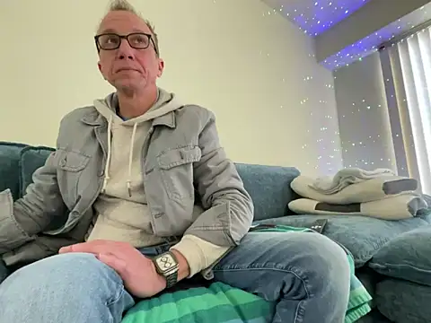 mouser21212 online show from February 28, 2:29 pm