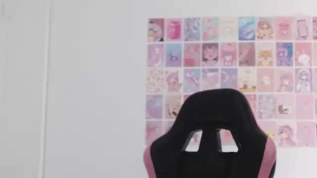 Emily Guerra1 online show from October 28, 5:04 pm