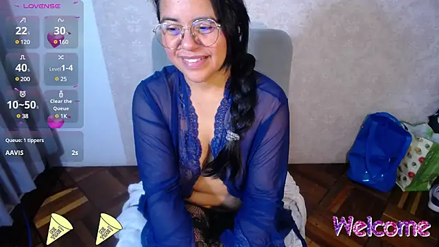 Snapshot of kendra__mamba chatting on January 3, 11:14 am kendra mamba online show from January 3, 11:14 am
