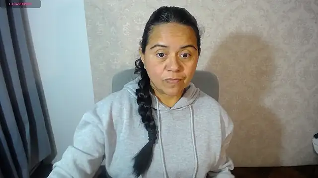 Snapshot of kendra__mamba chatting on January 11, 1:27 am kendra mamba online show from January 11, 1:27 am