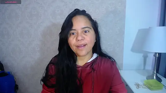 Snapshot of kendra__mamba chatting on March 21, 11:44 am kendra mamba online show from March 21, 11:44 am
