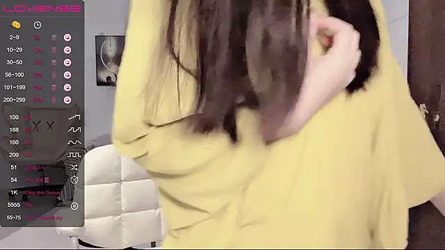 Snapshot of kolll88 chatting on December 5, 1:47 am kolll88 online show from December 5, 1:47 am