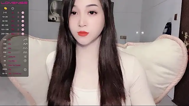 Snapshot of kolll88 chatting on February 18, 4:15 am kolll88 online show from February 18, 4:15 am