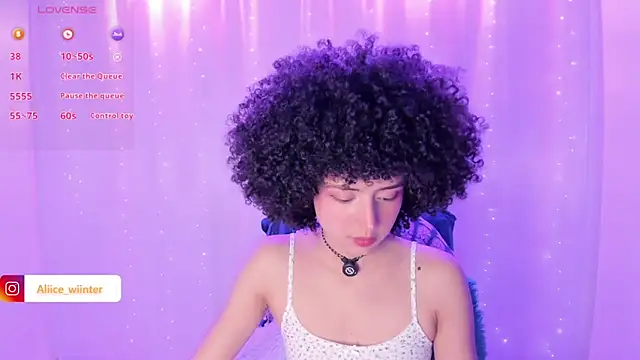 Snapshot of Alice_winter_ chatting on January 13, 8:26 pm Alice winter online show from January 13, 8:26 pm
