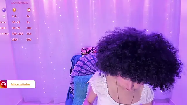 Snapshot of Alice_winter_ chatting on January 16, 8:46 pm Alice winter online show from January 16, 8:46 pm