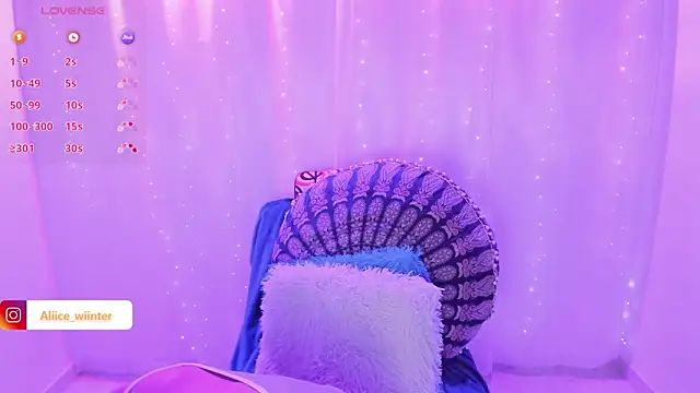 Snapshot of Alice_winter_ chatting on March 18, 7:20 pm Alice winter online show from March 18, 7:20 pm