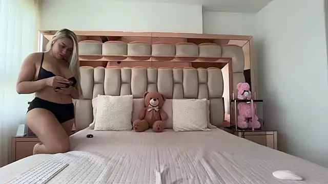 candy-sam28 online show from January 9, 3:04 pm