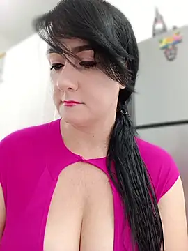 taalia online show from April 5, 7:11 pm