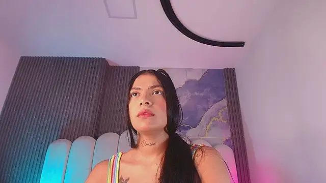 Snapshot of hot_dione chatting on January 31, 7:11 pm hot dione online show from January 31, 7:11 pm