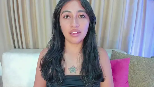 Snapshot of LisaHadwin chatting on December 14, 5:58 pm LisaHadwin online show from December 14, 5:58 pm