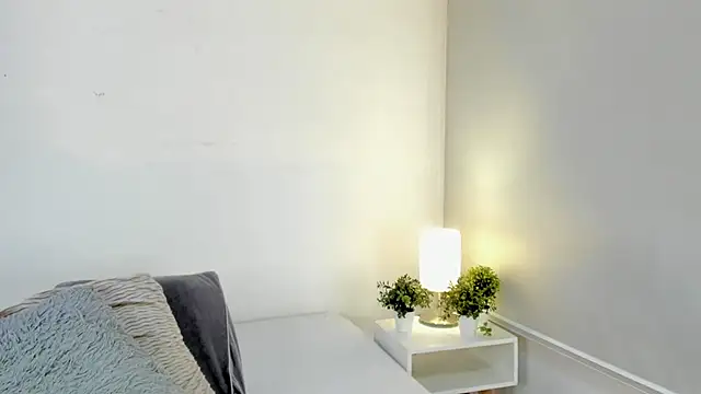 Snapshot of isa_molly chatting on February 26, 12:16 am isa molly online show from February 26, 12:16 am