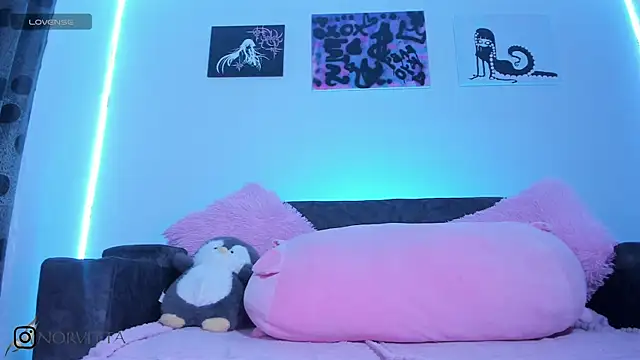 satanbabee online show from November 17, 2:39 am