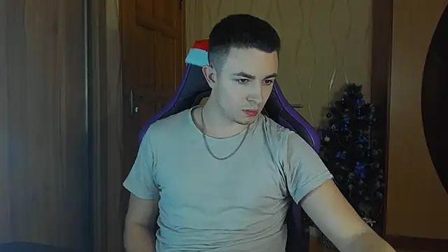 Snapshot of bigmark033 chatting on January 9, 1:45 pm bigmark033 online show from January 9, 1:45 pm