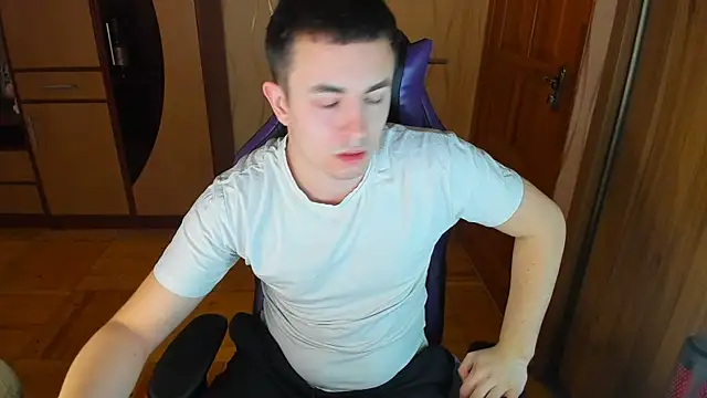 Snapshot of bigmark033 chatting on March 3, 11:00 am bigmark033 online show from March 3, 11:00 am