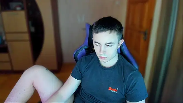 Snapshot of bigmark033 chatting on March 23, 8:26 am bigmark033 online show from March 23, 8:26 am