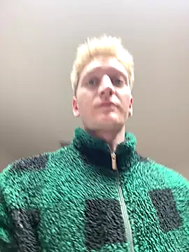 Snapshot of jerk_it_out69 chatting on October 11, 11:25 pm jerk it out69 online show from October 11, 11:25 pm