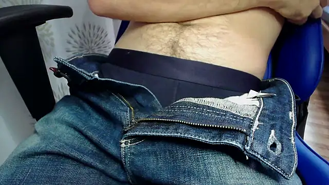 Snapshot of Jonnyyy18teen chatting on October 5, 11:52 am Jonnyyy18teen online show from October 5, 11:52 am