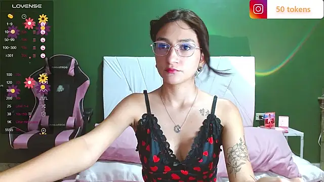 Mei Kelly online show from March 18, 12:27 am