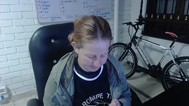 ViioletaMora online show from February 22, 3:34 am