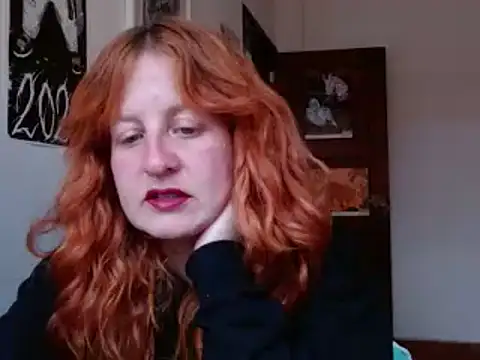 ViioletaMora online show from February 26, 7:35 pm