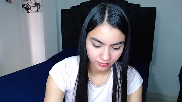 Snapshot of Ariel_Zeo1 chatting on July 15, 7:30 pm Ariel Zeo1 online show from July 15, 7:30 pm