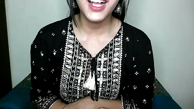 Snapshot of Princess_noorjahan chatting on December 28, 12:15 am Princess noorjahan online show from December 28, 12:15 am