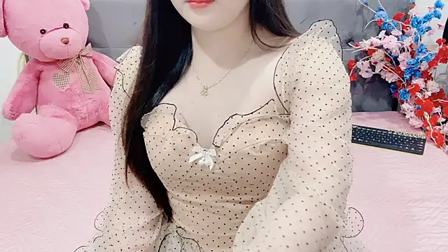 Snapshot of Funikio chatting on February 24, 2:09 am Funikio online show from February 24, 2:09 am