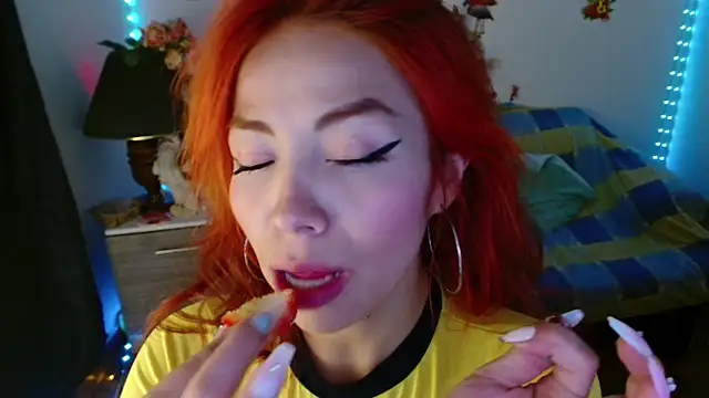 Aylinn diaz online show from April 14, 7:31 pm