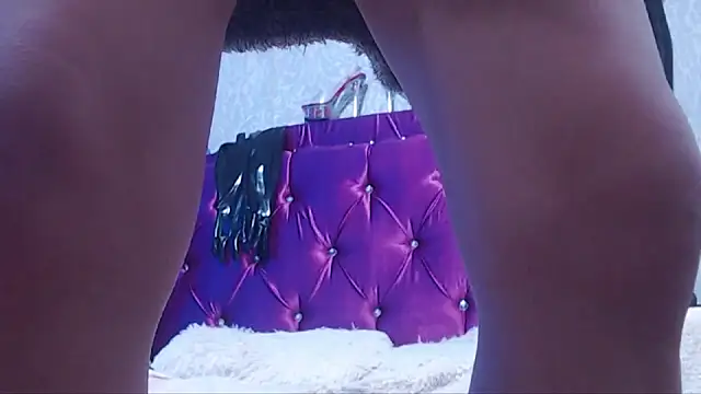 AyshaScott online show from April 1, 1:41 pm