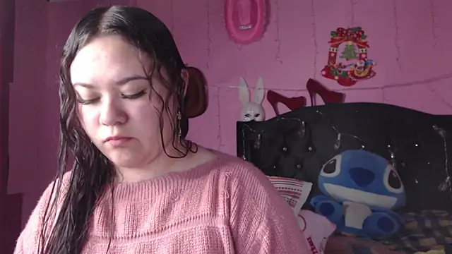 NikkiRous  online show from February 4, 5:12 pm