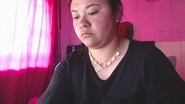 NikkiRous  online show from March 22, 3:26 pm