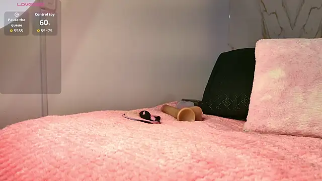 mia 099 online show from March 19, 8:02 pm